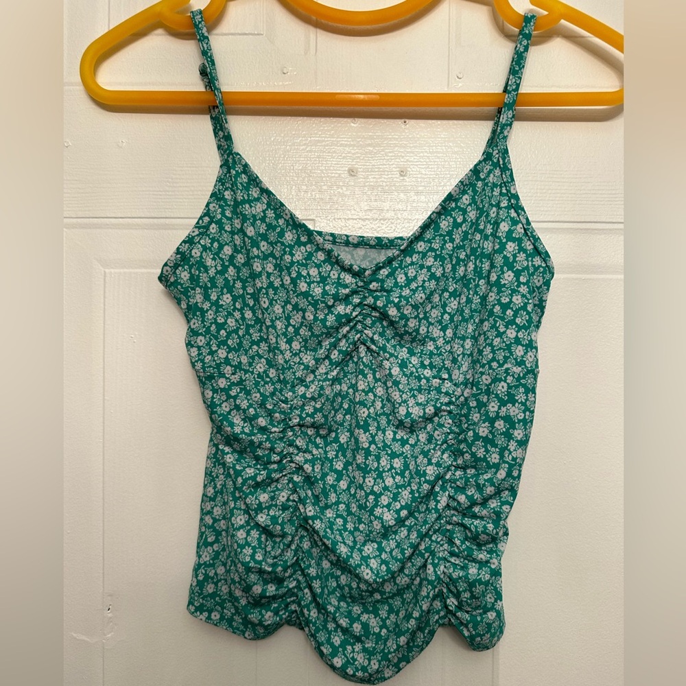 Green Floral Ruched Cropped Tank Top.